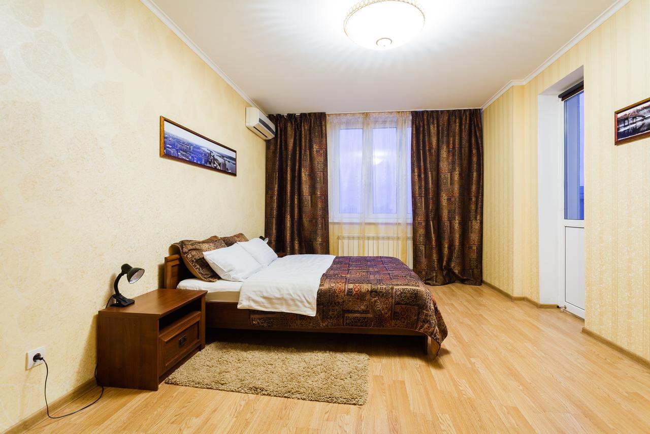 Apartment In Complex Korona On Knyazhyi Zaton 21 Kyiv Exterior photo